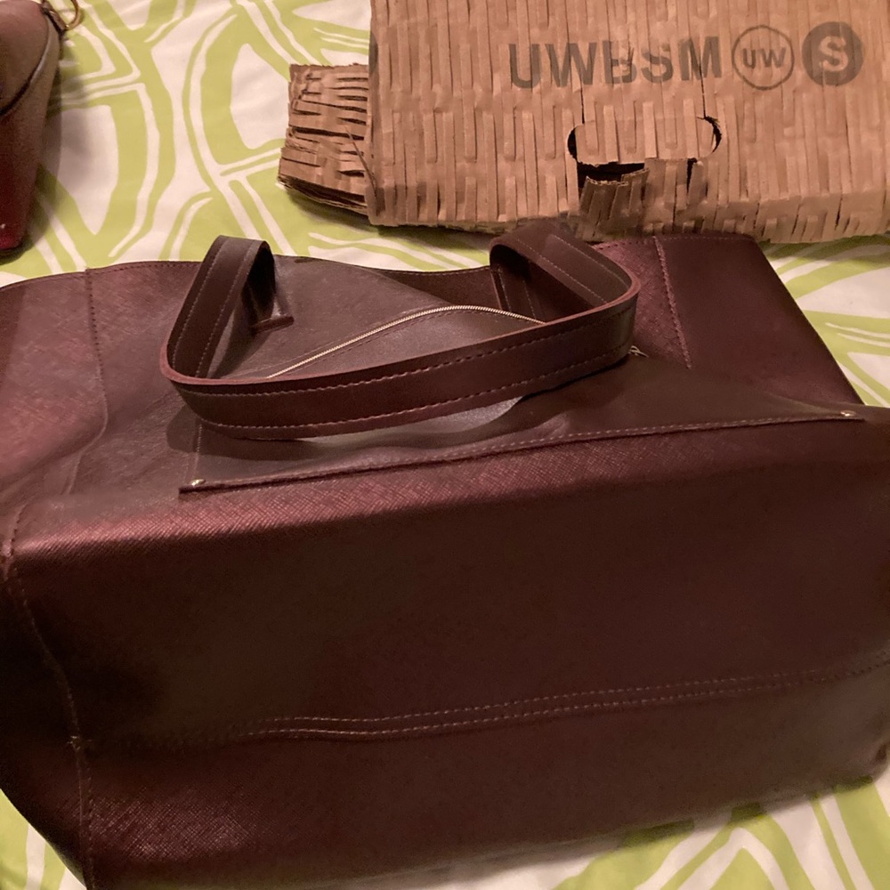 Sold🔴🔴Preowned Tote bundle - Picture 6 of 9